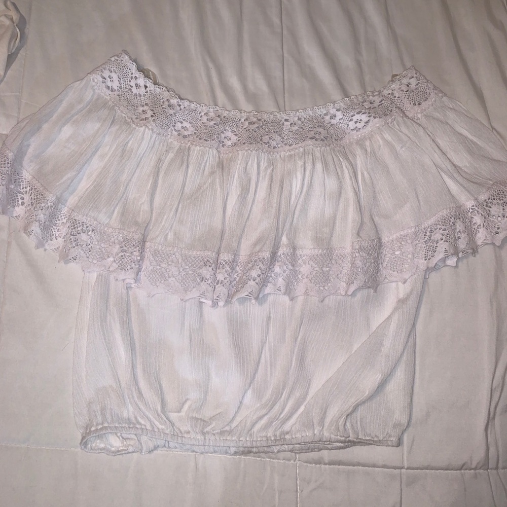 White off the shoulder lace shirt